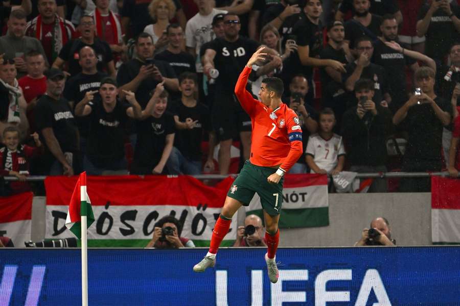 Unglaublicher Luftstand von Cristiano Ronaldo