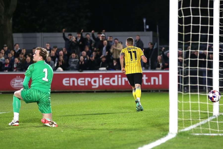 Vaclav Sejk heeft zojuist de 1-1 gescoord