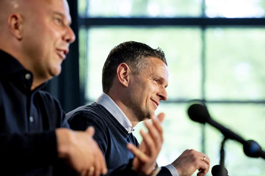 Slot en Meijer tijdens de persconferentie op vrijdag