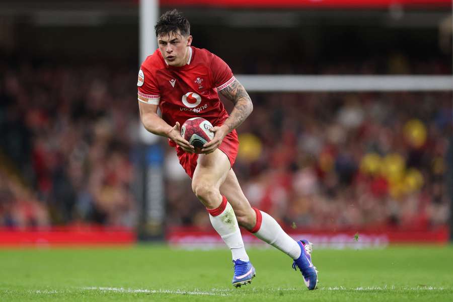 Louis Rees-Zammit has been promoted back to the starting XV. 