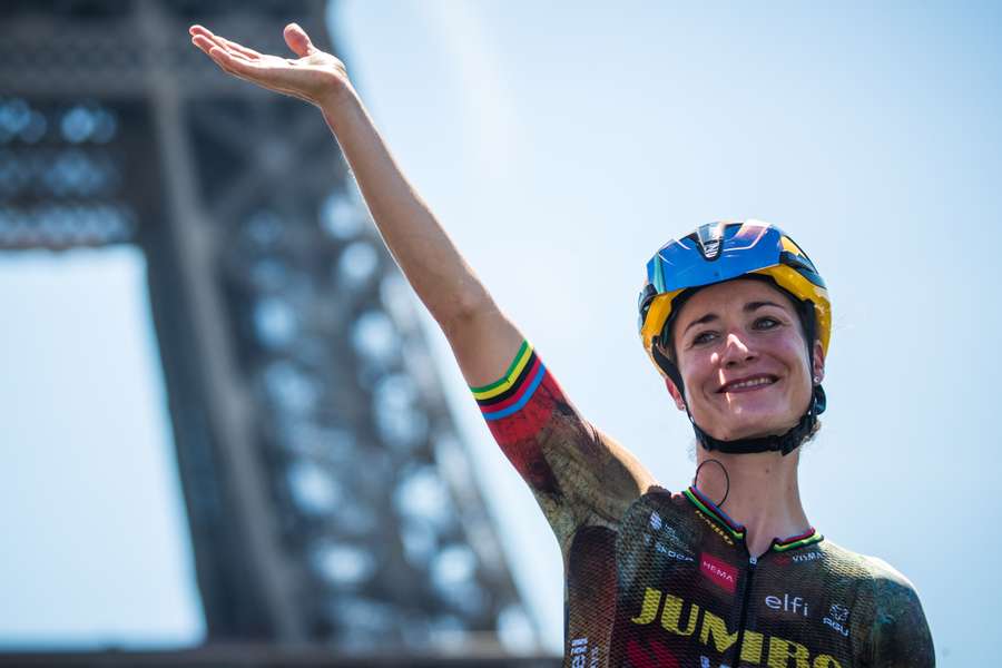 Vos tijdens de teampresentatie voor de Tour de France op 24 juli 2022