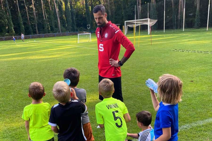 Lukáš Magera má titul s Baníkem, teď si užívá fotbalu v 8. lize v rezervě Slovanu Poděbrady.