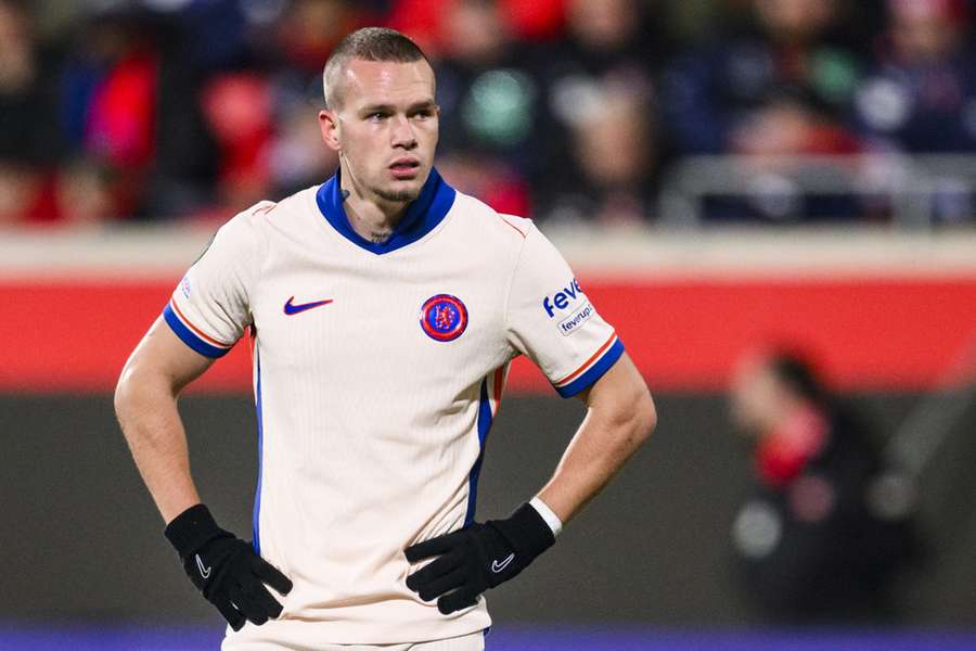 Chelsea notified by FA of 'adverse finding' in Mudryk doping test