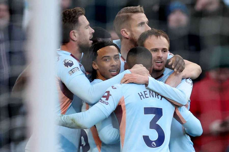 Andrews happy as Brentford edge Burnley in 7-goal thriller