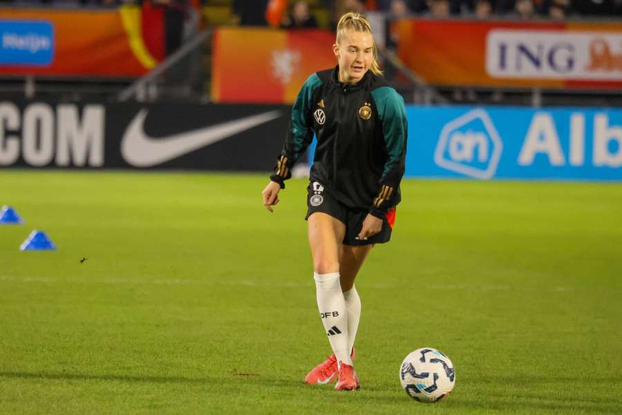Janina Minge blickt mit Vorfreude auf das Nations League-Spiel gegen Österreich.