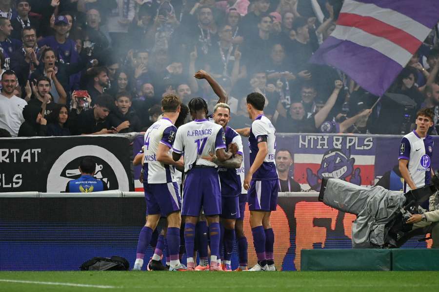 Toulouse après la victoire contre Metz. Toulouse après la victoire contre Metz.