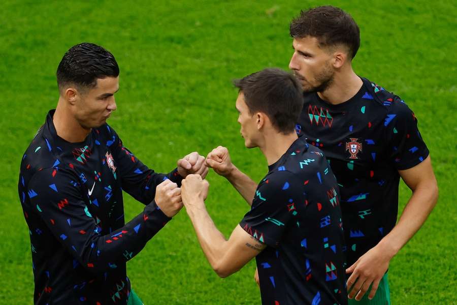 Portugal um Superstar Cristiano Ronaldo (l.) hat seinen Kader für die Nations League-Endrunde bekanntgegeben.