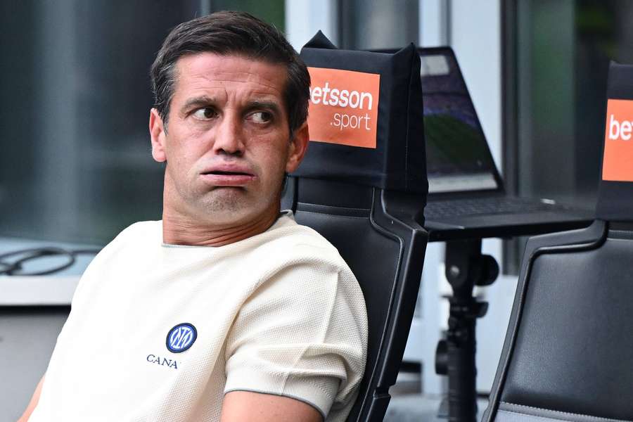 Cristi Chivu a suferit mult pe banca Interului Cristi Chivu a suferit mult pe banca Interului