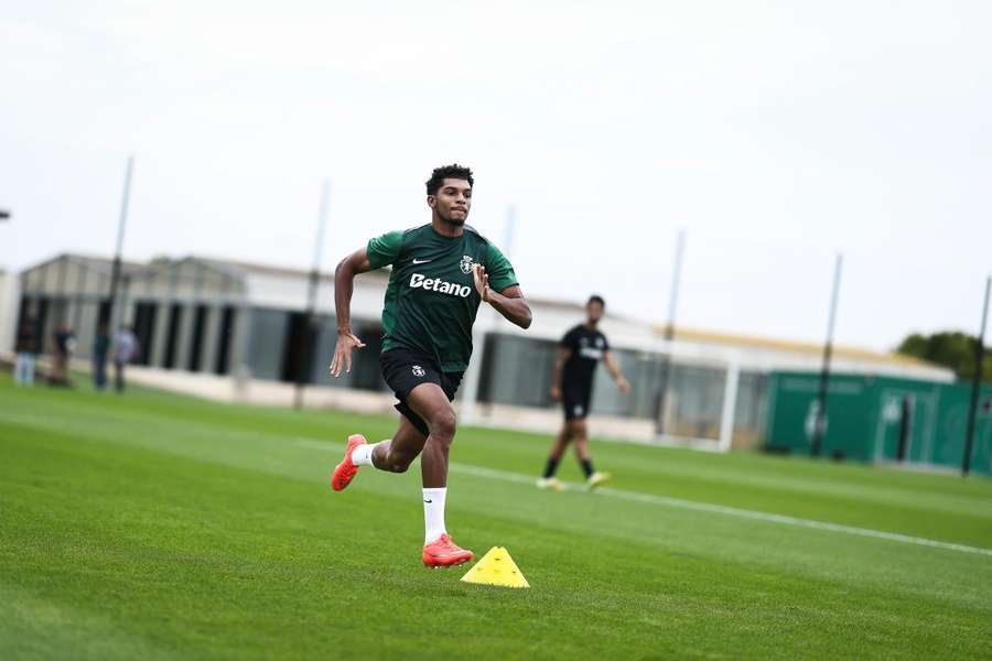 Luís Guilherme no treino do Sporting Luís Guilherme no treino do Sporting