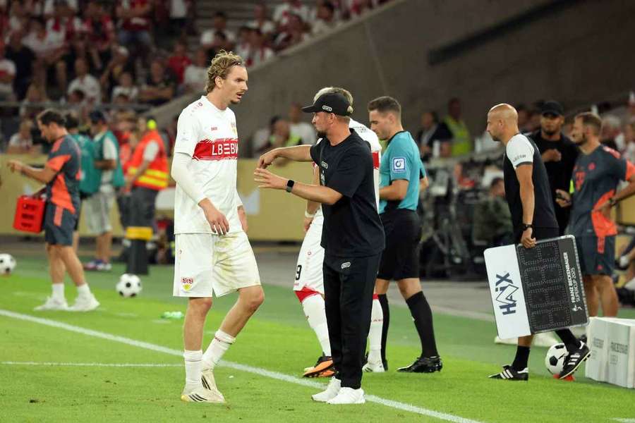 Mit dem Woltemade-Verbleib hat der VfB laut Hoeneß (r.) die " Wettbewerbsfähigkeit des Kaders" erhalten