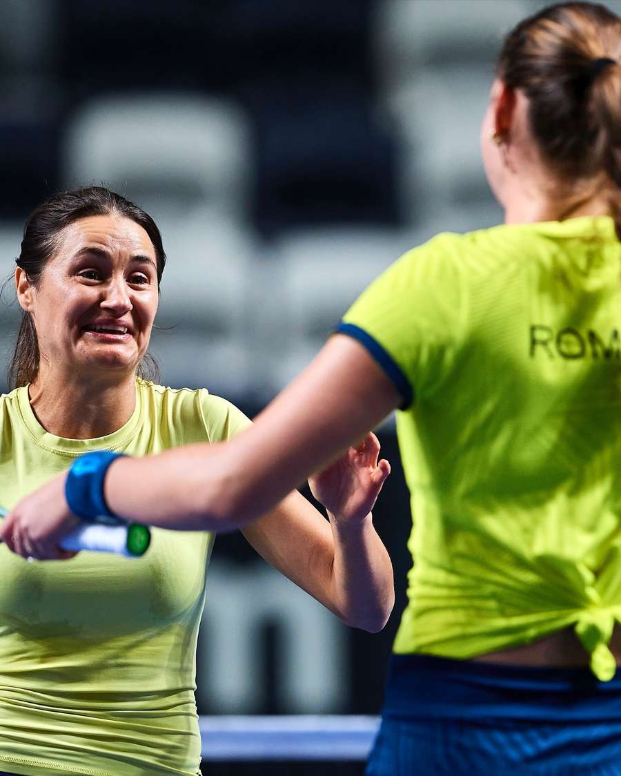 Monica Niculescu și Mara Gae Monica Niculescu și Mara Gae