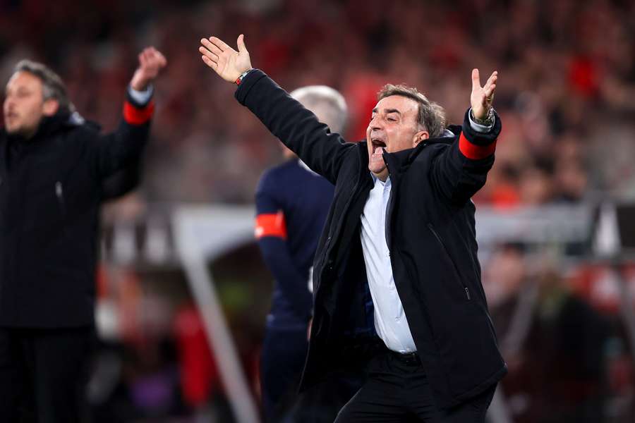 Carlos Carvalhal deixou elogios à equipa