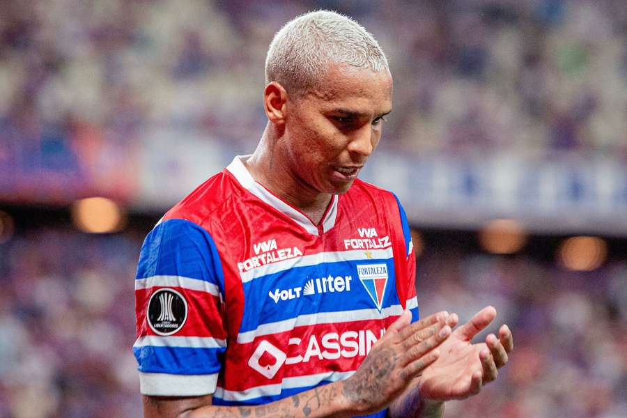 Deyverson está entre os afastados por Renato Paiva no Fortaleza