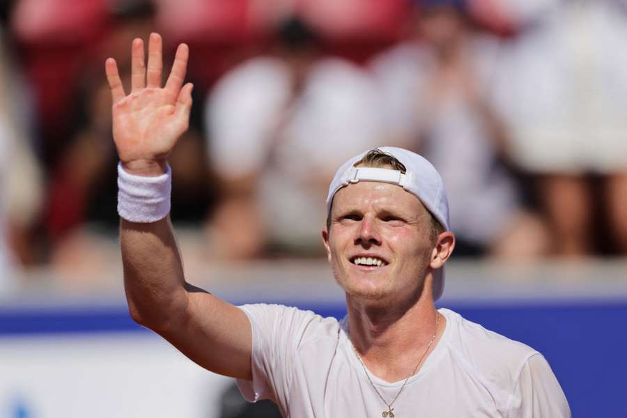 Jesper de Jong is through to the second round of the US Open qualifying tournament Jesper de Jong is through to the second round of the US Open qualifying tournament
