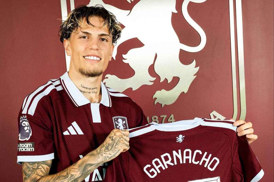 Alejandro Garnacho jogará no Aston Villa