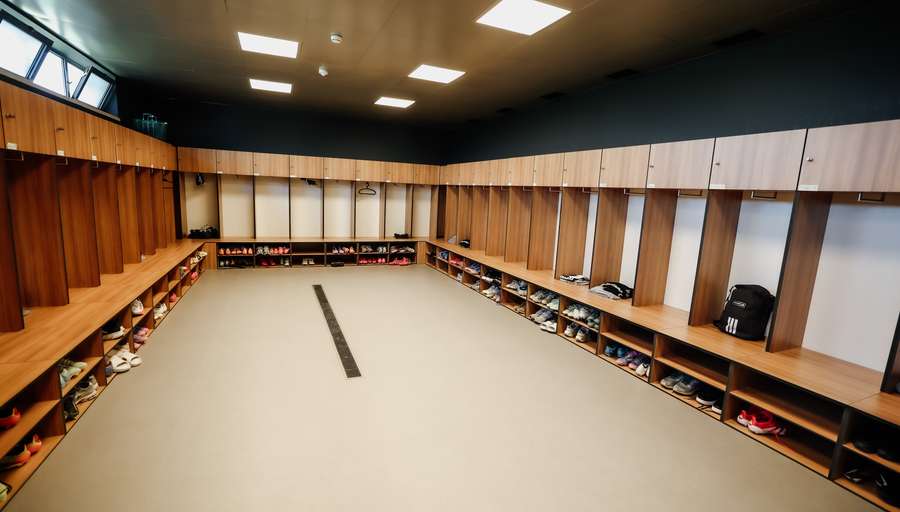 Um dos balneários da Academia Cristiano Ronaldo