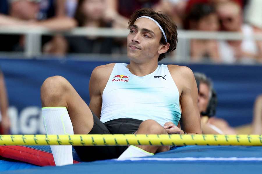 Armand Duplantis riss die 6,32 Meter