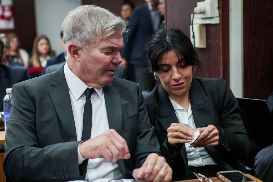 Procès de la mort de Maradona : sa fille dénonce une "manipulation totale" de la famille par l'équipe médicale