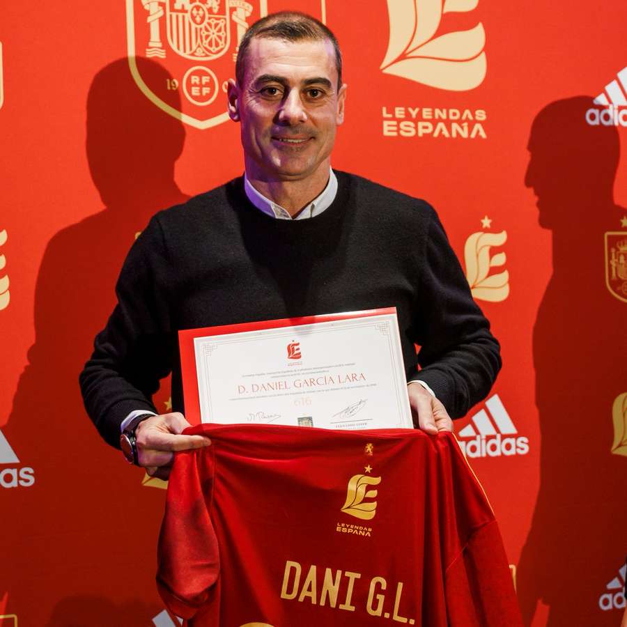 Dani, con las Leyendas de España Dani, con las Leyendas de España