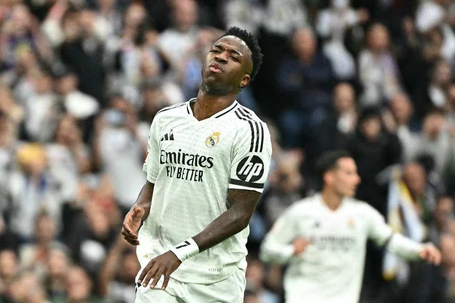 Vini Jr. lamenta pênalti perdido em Real Madrid x Valencia Vini Jr. lamenta pênalti perdido em Real Madrid x Valencia