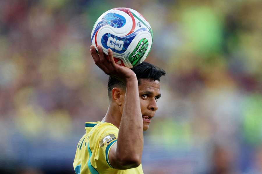 Douglas Santos Douglas Santos