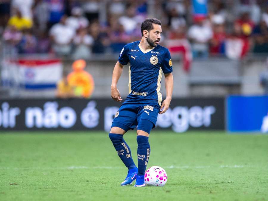 Everton Ribeiro, do Bahia, em partida do Brasileirão. Everton Ribeiro, do Bahia, em partida do Brasileirão.