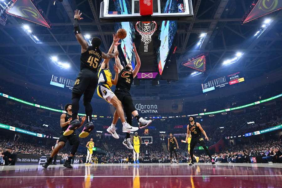 Spektakulärer Dunk von Pacers-Profi Ben Sheppard 