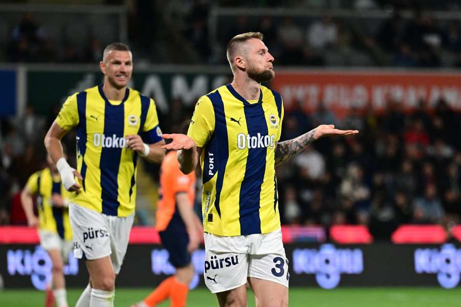 Fenerbahçe si chce udržať Milana Škriniara.