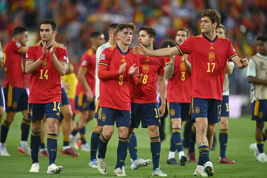 Španielski futbalisti dali proti Portugalsku zabudnúť na prehru so Švajčiarmi.