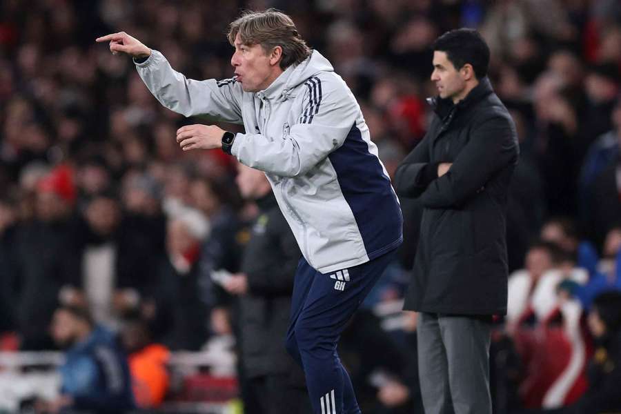 Gabriel Heinze, o auxiliar de Arteta no Arsenal campeão inglês