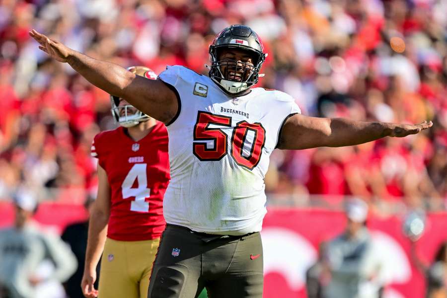 Vita Vea signs contract extension Vita Vea signs contract extension