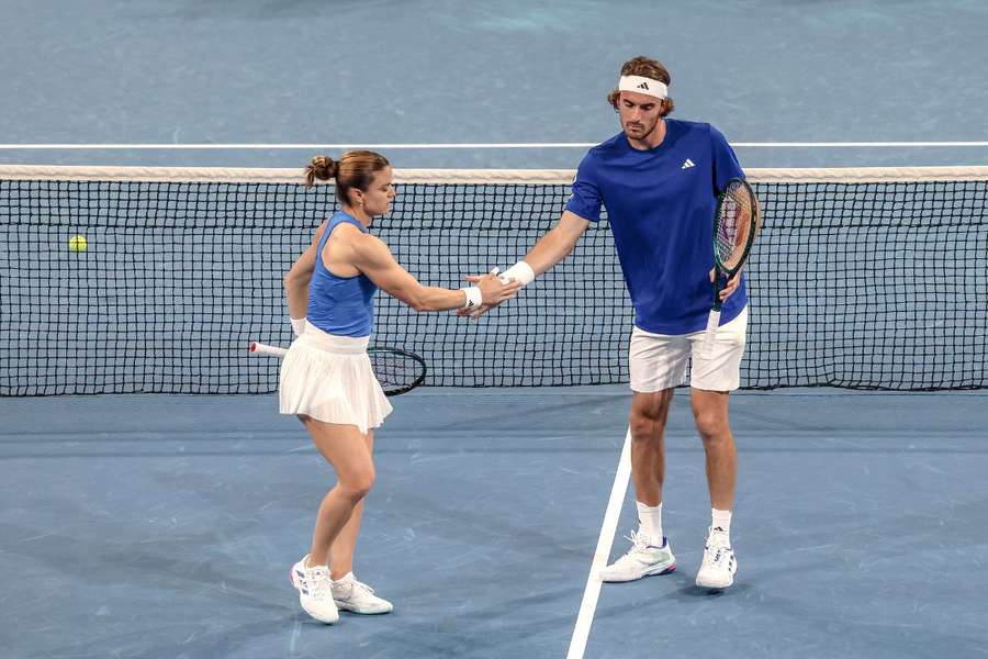 Sakkari i Tsitsipas nie zachwycili w singlu, ale w wygrali w mikście