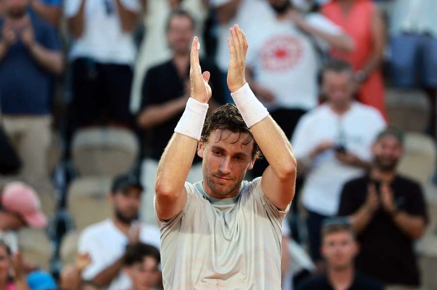 Victime d'un coup de chaud, Casper Ruud s'en sort au 1er tour