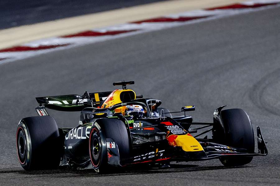 Verstappen sluit laatste test in Bahrein af met vierde tijd