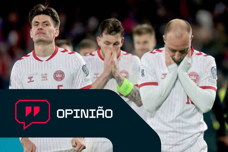 Joachim Maehle, Pierre-Emile Hojerg e Christian Eriksen desiludidos após a disputa de tiros em Praga Joachim Maehle, Pierre-Emile Hojerg e Christian Eriksen desiludidos após a disputa de tiros em Praga