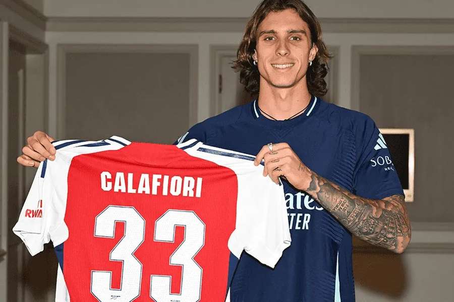 Calafiori avec son nouveau maillot.