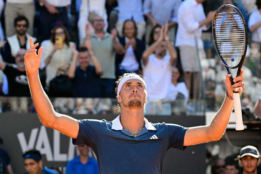 Germany's Alexander Zverev celebrates after winning the semi final against Chile's Alejandro Tabilo 