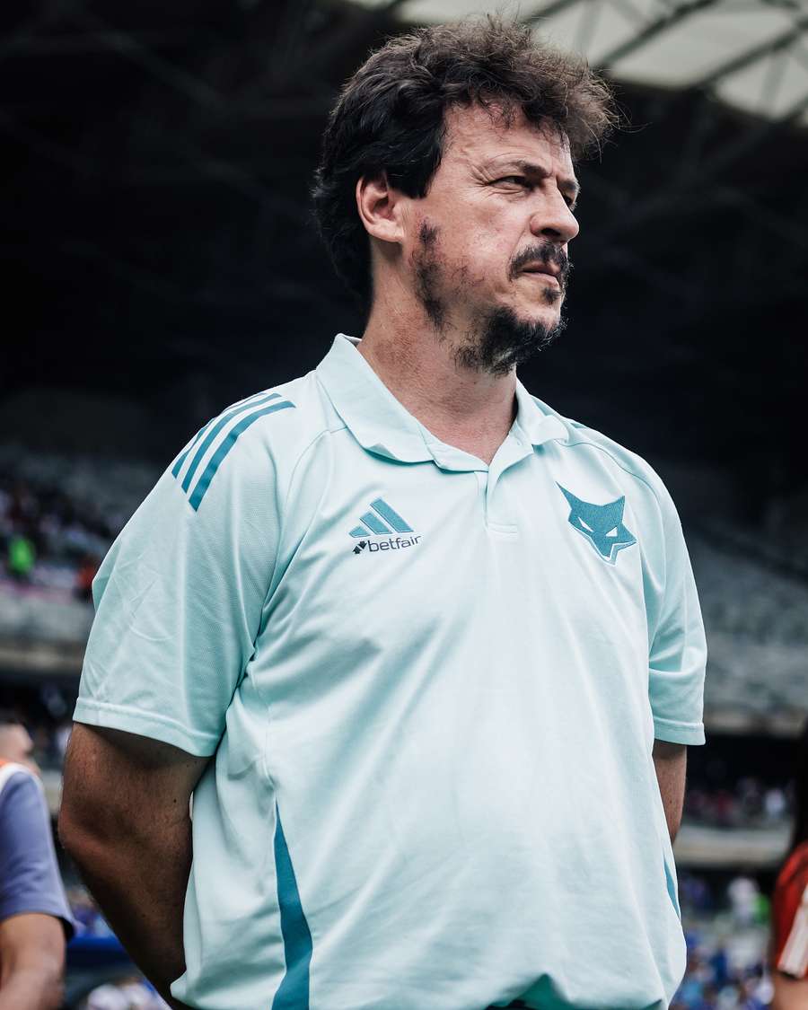 Fernando Diniz não é mais o técnico do Cruzeiro Fernando Diniz não é mais o técnico do Cruzeiro