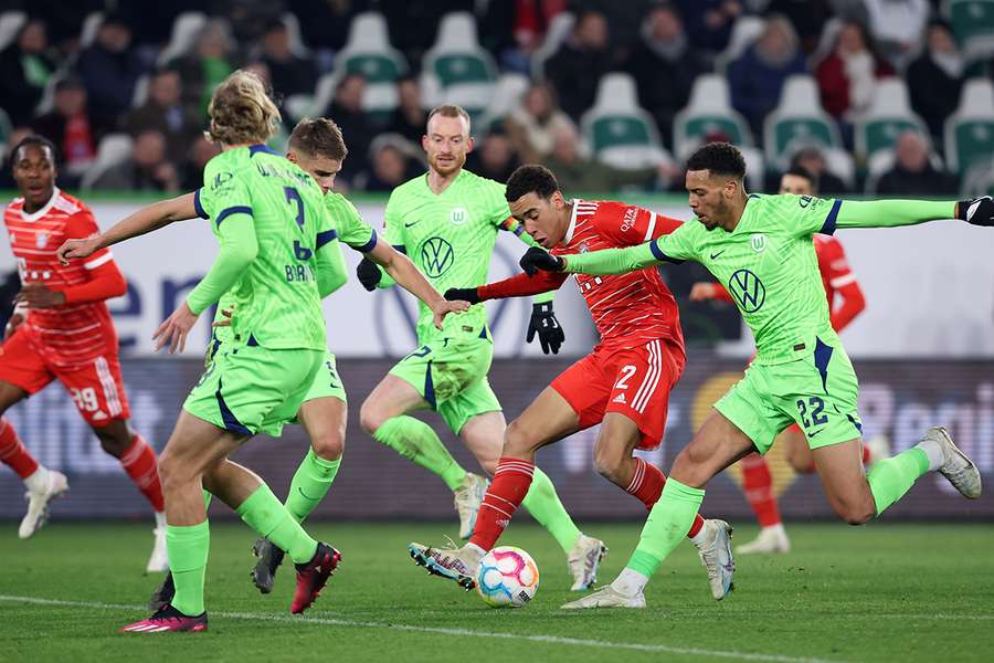 Musiala shines as 10-man Bayern go top despite Neuer row