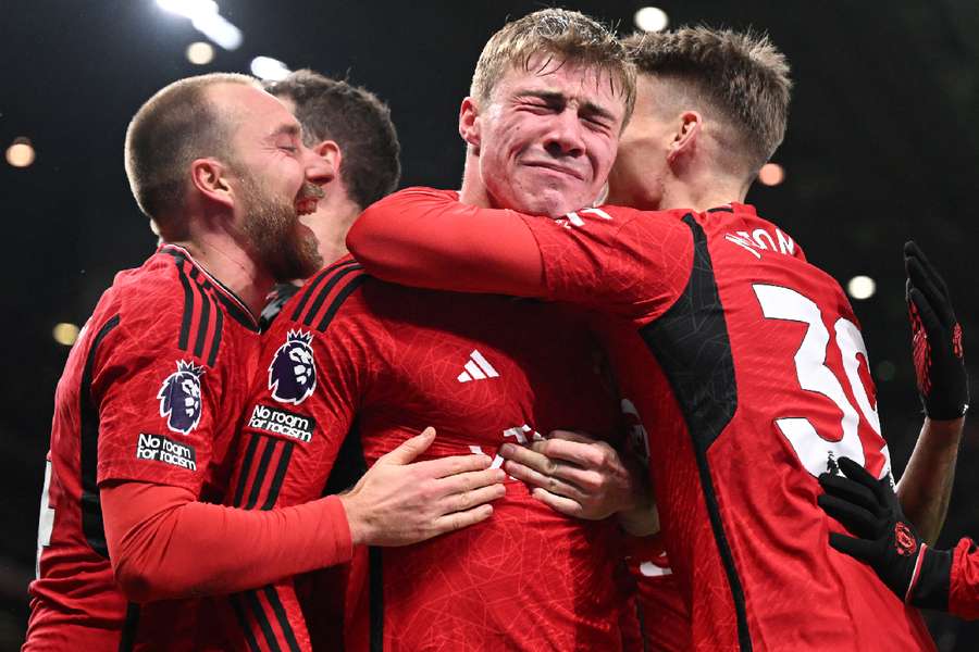 Hojlund se emociona com primeiro gol na Premier League