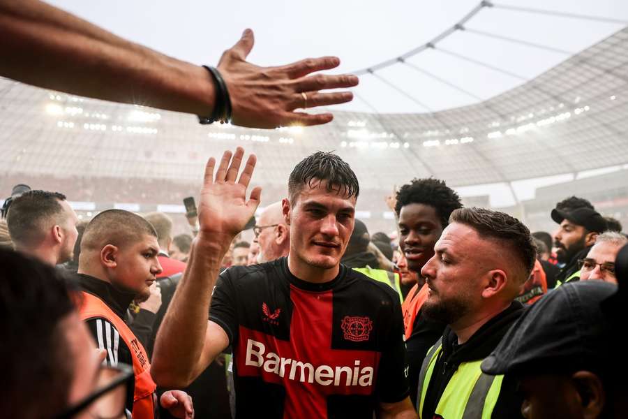 Bayer Leverkusen scored five goals in their emphatic victory