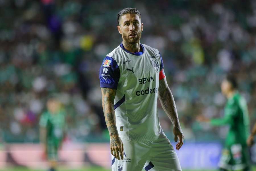 Sergio Ramos falha jogo decisivo devido a lesão
