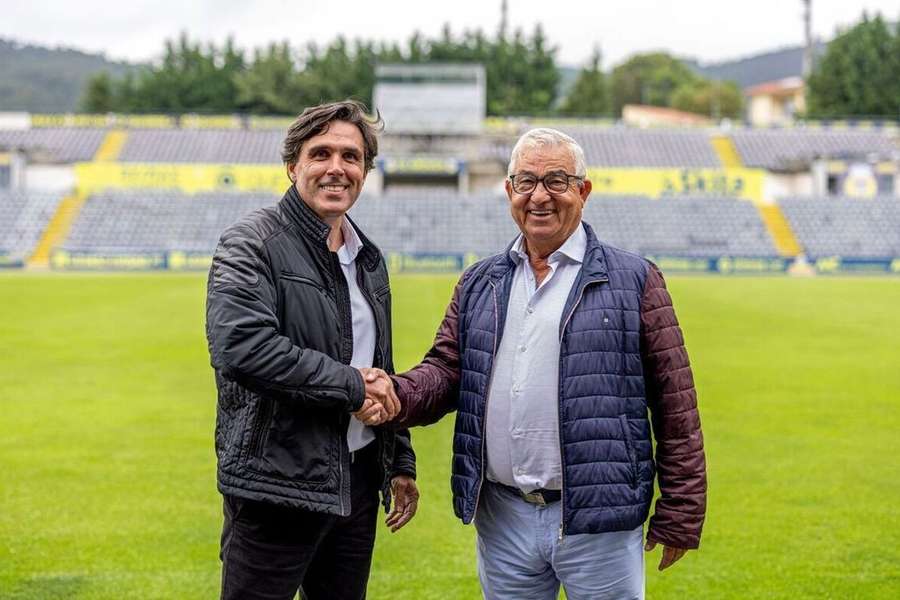 Daniel Ramos com Carlos Pinho, presidente do Arouca