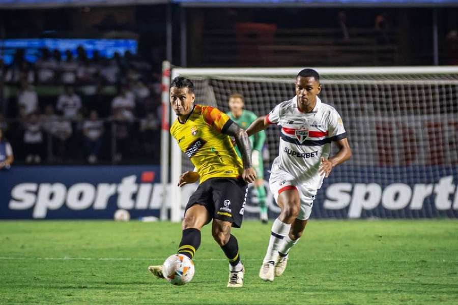 Barcelona arrancou empate do São Paulo no Morumbis