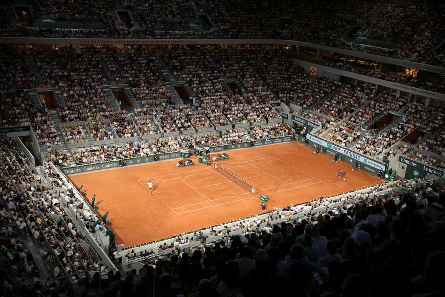 Tenis Flash: Kolejny dzień rywalizacji na Roland Garros. Dziś w akcji Kamil Majchrzak Tenis Flash: Kolejny dzień rywalizacji na Roland Garros. Dziś w akcji Kamil Majchrzak