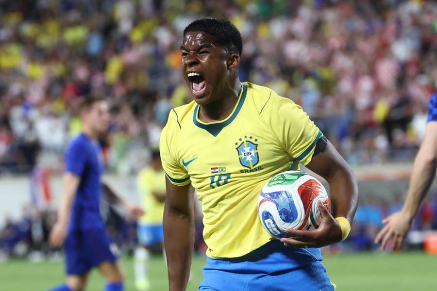 Endrick brilha no Lyon antes de começar a Copa do Mundo