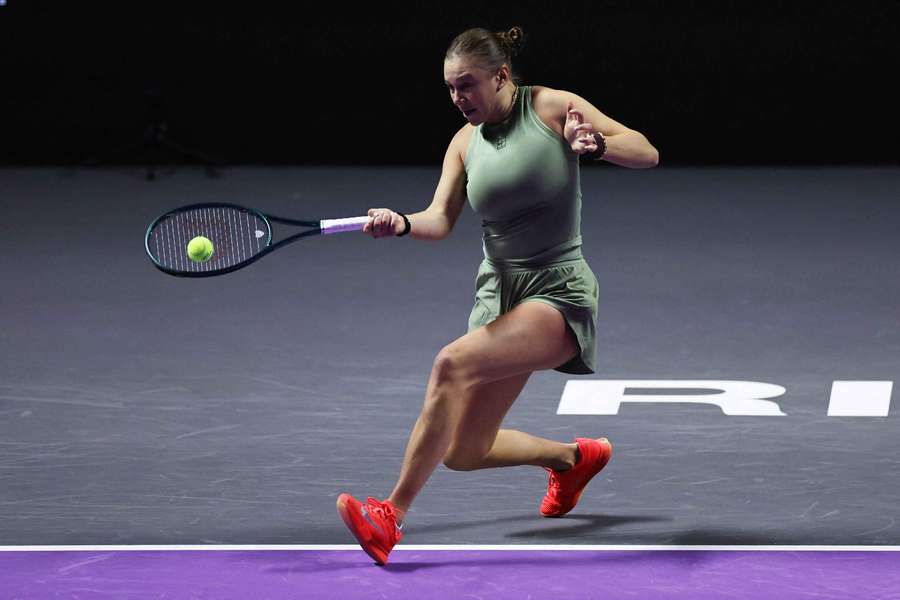 Anisimova hits a forehand Anisimova hits a forehand