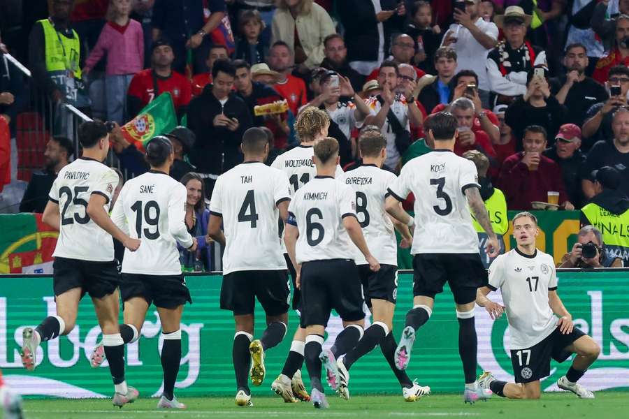 Die deutsche Nationalmannschaft am Mittwoch nach dem Führungstor.