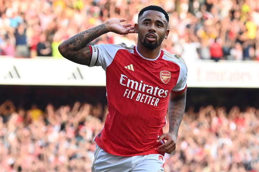 Gabriel Jesus comemora gol que fechou o placar para o Arsenal