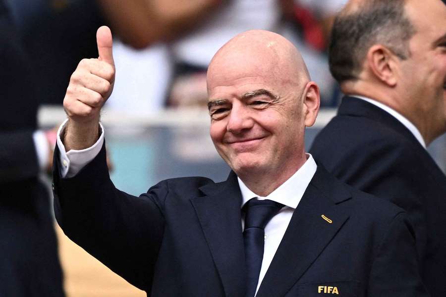 Infantino nateraz tlak ustál. Infantino nateraz tlak ustál.